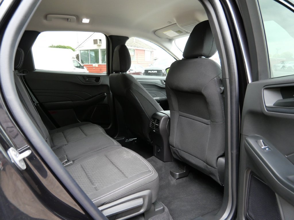 Certified 2023 Ford Escape Active AWD/4WD image 13