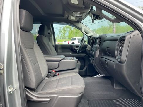 Used 2025 Chevrolet Silverado 2500 Custom w/ Custom Value Package AWD/4WD image 16