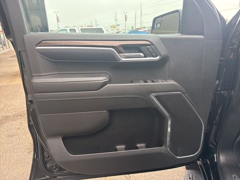 Used 2023 Chevrolet Silverado 1500 LT w/ Protection Package AWD/4WD image 17