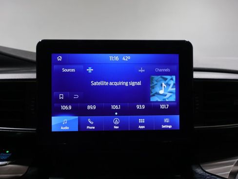 Used 2021 Ford Explorer Limited image 24