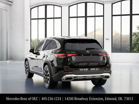 Used 2026 Mercedes-Benz GLC 350e 4MATIC image 27