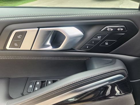 Used 2026 BMW X6 xDrive40i AWD/4WD image 19