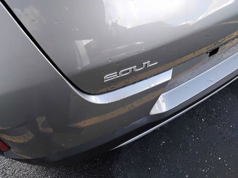 Used 2023 Kia Soul LX w/ Option Group 015 image 11