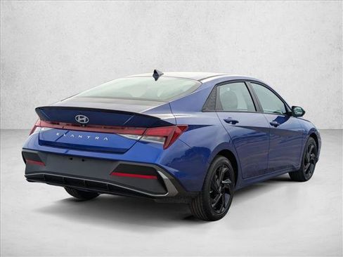 New 2026 Hyundai Elantra Sport image 2