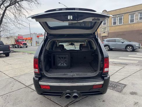 Used 2009 Jeep Grand Cherokee SRT8 w/ SRT Option Group I image 19