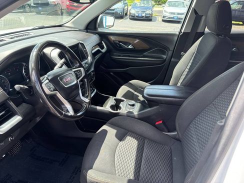 Used 2021 GMC Terrain SLE w/ Driver Convenience Package FWD image 7