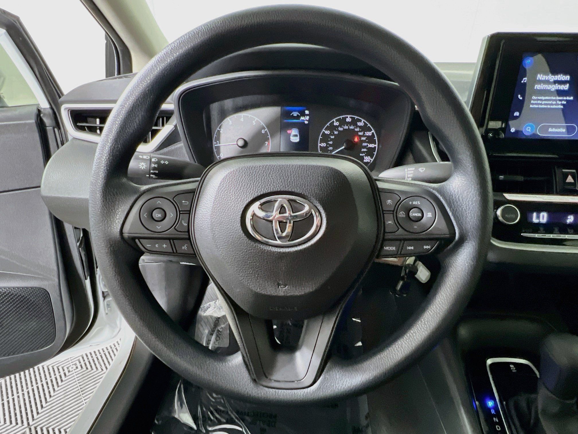 Used 2024 Toyota Corolla LE FWD image 17