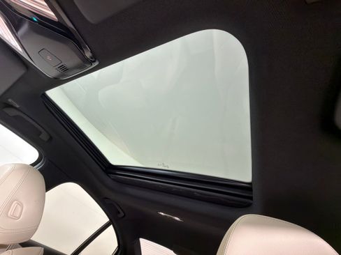 Certified 2024 BMW 330i Sedan w/ Premium Package image 14