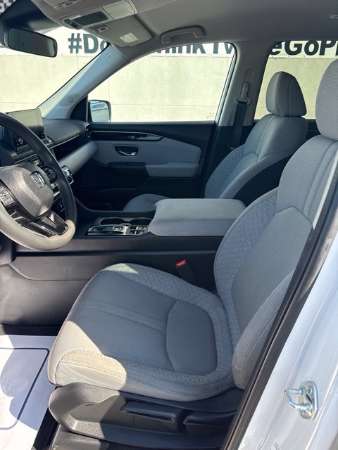 Certified 2023 Honda Pilot LX image 15