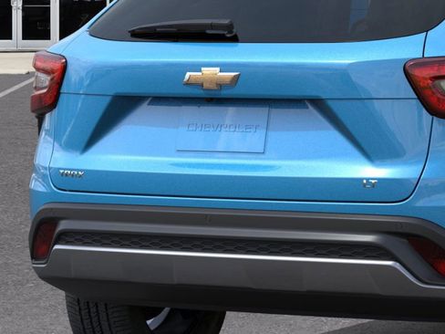 New 2026 Chevrolet Trax LT w/ Driver Confidence Package image 38