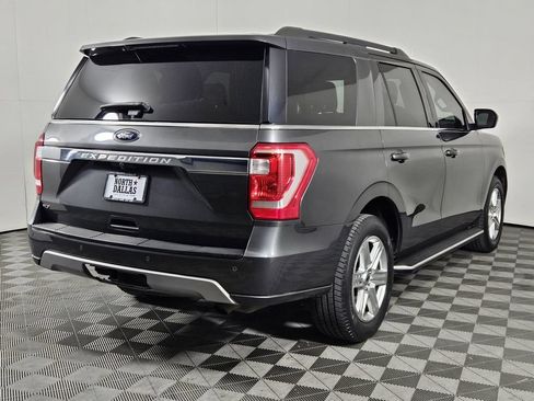Used 2018 Ford Expedition XLT w/ Equipment Group 202A RWD image 5