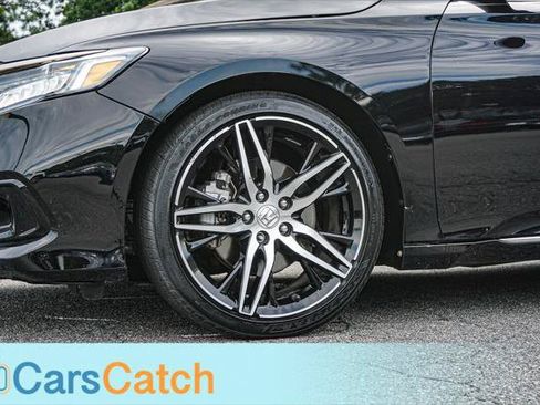 Used 2021 Honda Accord Touring image 16