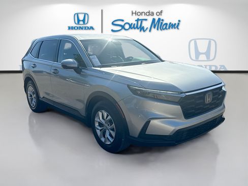 Used 2025 Honda CR-V LX image 1