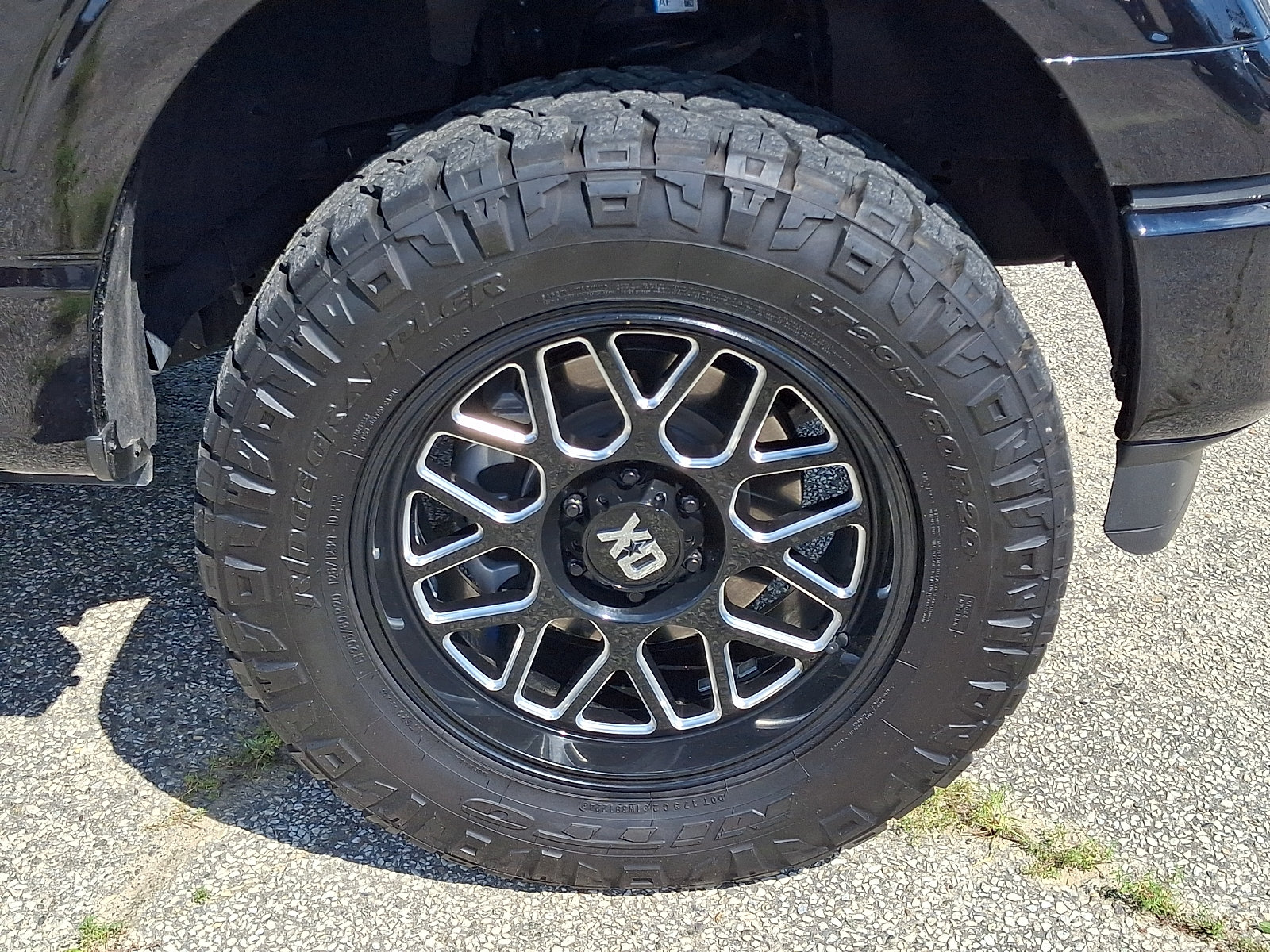 Used 2023 Ford F150 Lariat w/ Equipment Group 502A High AWD/4WD image 9