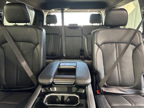 Used 2022 Jeep Grand Wagoneer Series I AWD/4WD image 25