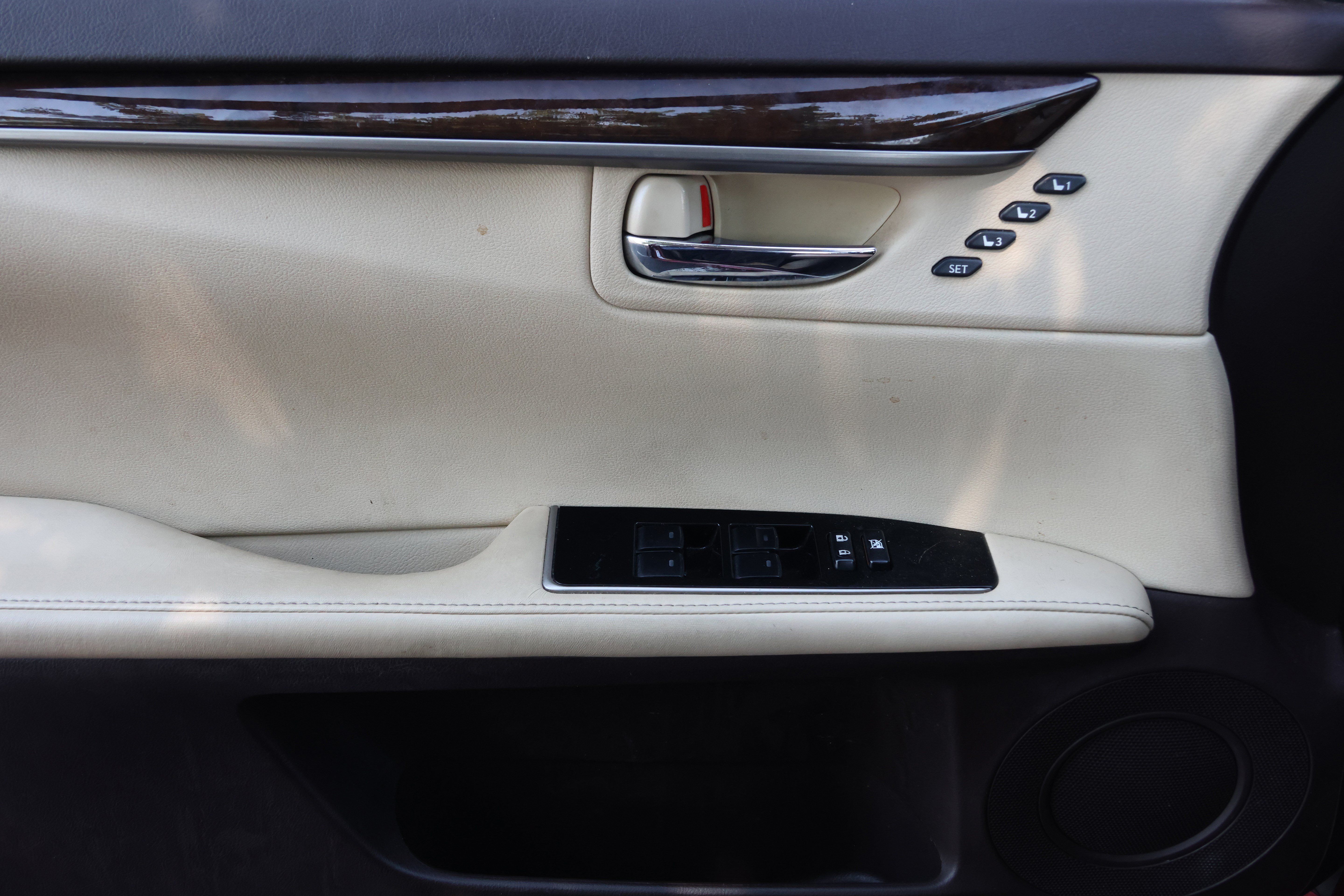 Used 2017 Lexus ES 350 w/ Premium Package FWD image 12
