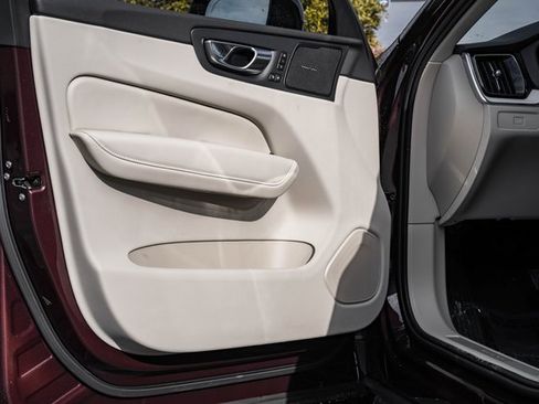 New 2026 Volvo XC60 B5 Ultra w/ Protection Package Premier image 37