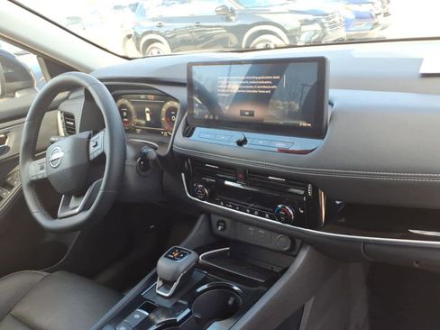 Certified 2026 Nissan Rogue SL AWD/4WD image 23