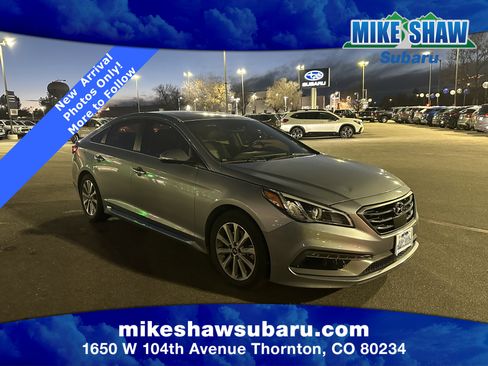 Used 2017 Hyundai Sonata Limited w/ Ultimate Package 04 image 3