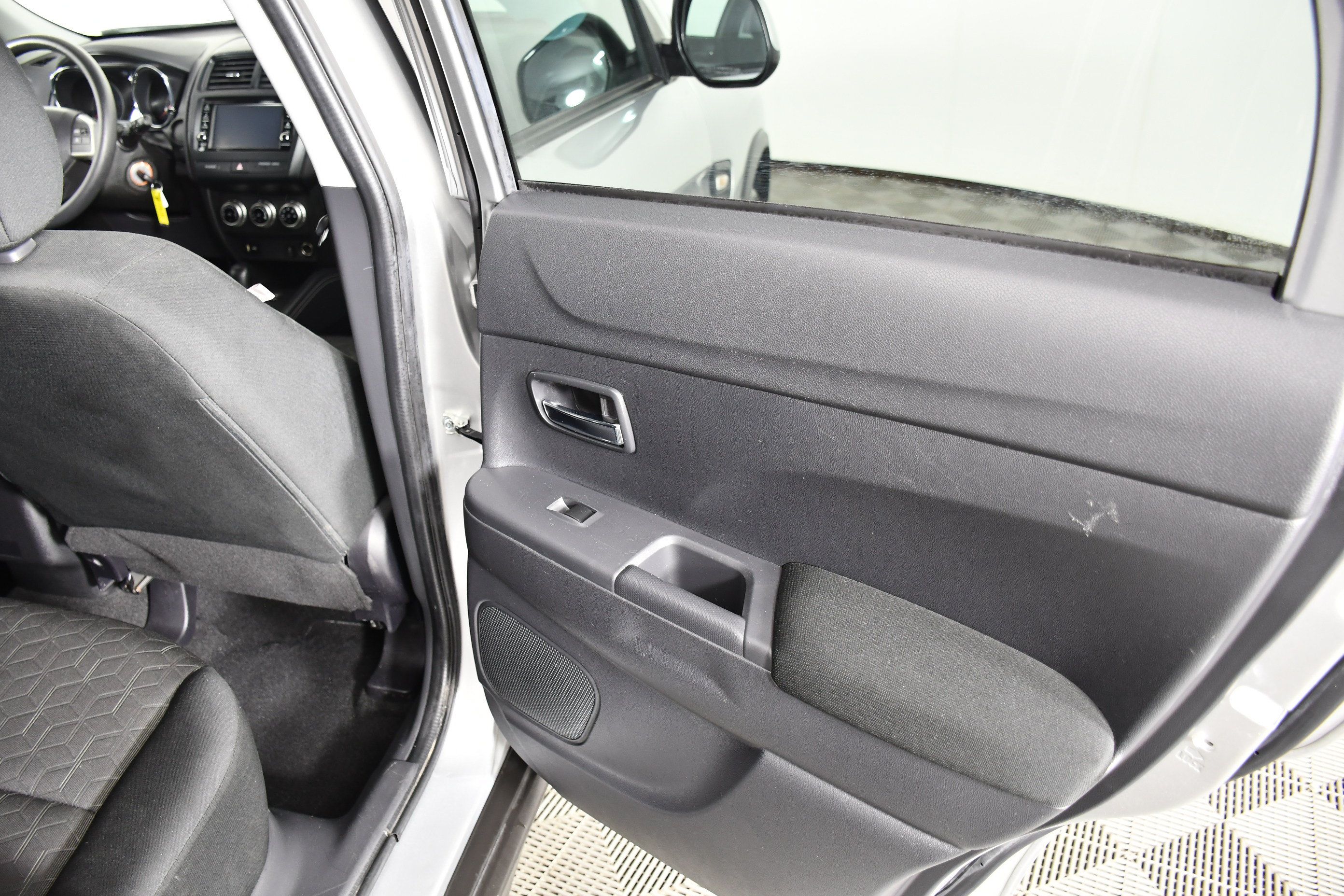 Used 2024 Mitsubishi Outlander Sport ES AWD/4WD image 41