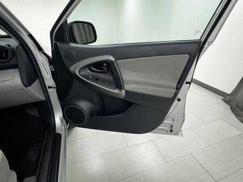 Used 2010 Toyota RAV4 4WD image 13