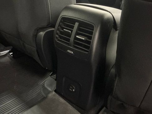 Used 2021 Ford Escape SE image 26