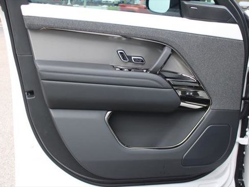 New 2026 Land Rover Range Rover Sport Dynamic SE image 13