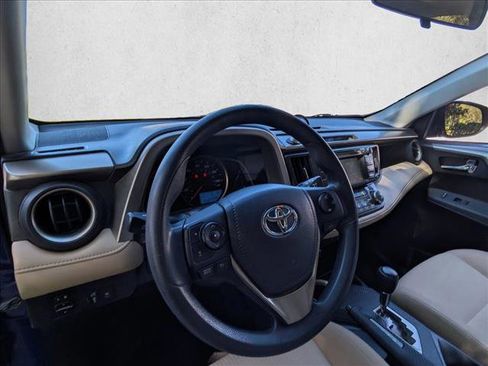 Used 2014 Toyota RAV4 XLE AWD/4WD image 10