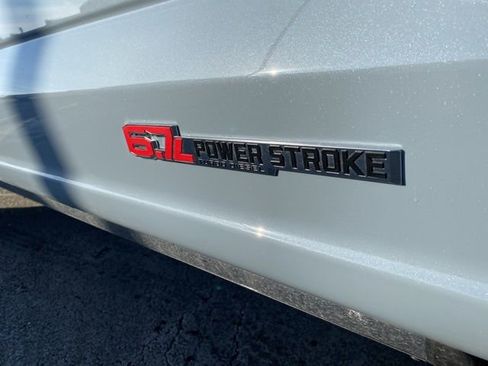 New 2026 Ford F350 Platinum image 3