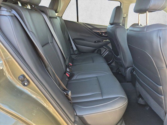 Used 2025 Subaru Outback Touring AWD/4WD image 19