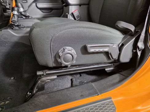 Used 2021 Jeep Wrangler Unlimited Sport image 13