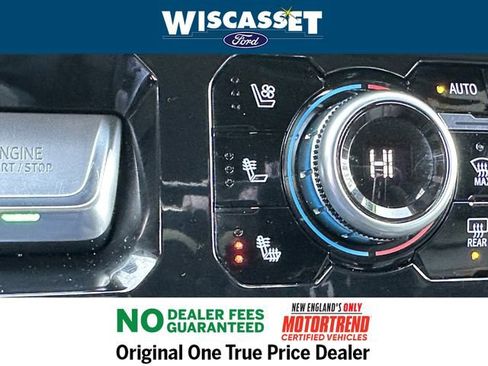 Used 2024 GMC Sierra 1500 AT4 w/ Technology Package image 13