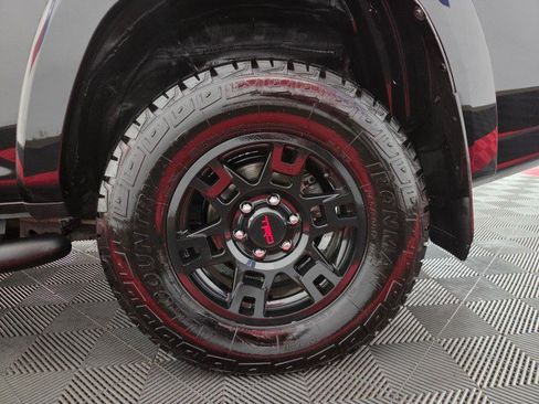 Used 2022 Toyota 4Runner SR5 Premium image 88