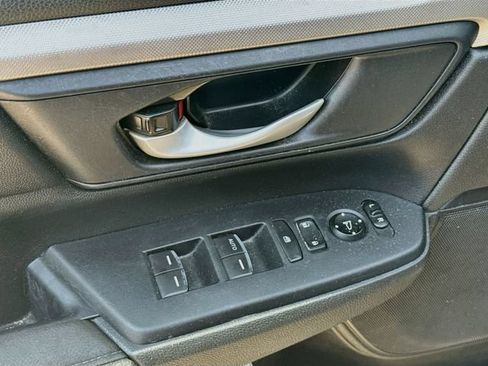 Used 2021 Honda CR-V LX image 13