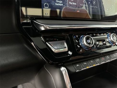 New 2025 GMC Sierra 1500 Denali Ultimate image 17