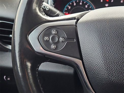 Used 2019 Chevrolet Traverse RS image 27