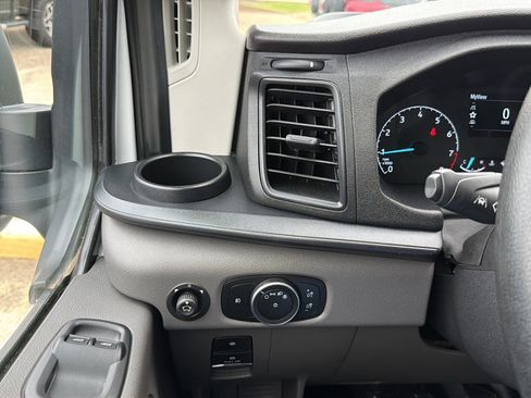 Used 2025 Ford Transit 250 Low Roof w/ Exterior Upgrade Package RWD image 9
