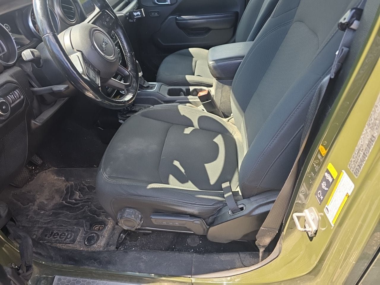 Used 2021 Jeep Wrangler Unlimited Sport AWD/4WD image 8