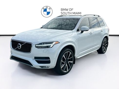 Used 2018 Volvo XC90 T6 Momentum w/ Convenience Package AWD/4WD image 3