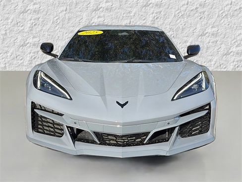 Used 2025 Chevrolet Corvette E-Ray w/ Stealth Interior Trim Package image 8