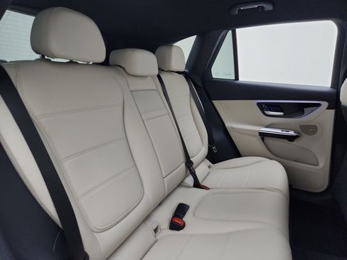 New 2026 Mercedes-Benz GLC 300 image 21
