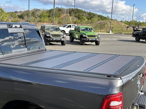 Used 2023 RAM 2500 Laramie image 12