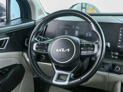 Used 2024 Kia Sportage EX FWD image 12