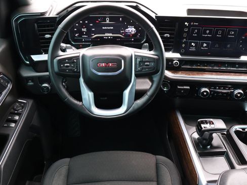 Used 2025 GMC Sierra 1500 Elevation image 10