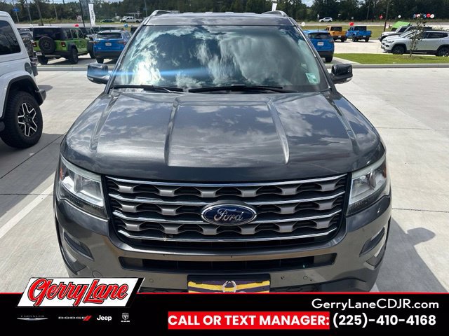 Used 2017 Ford Explorer XLT w/ Equipment Group 202A AWD/4WD image 3