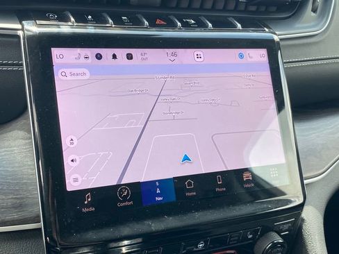 Used 2023 Jeep Grand Cherokee Limited image 10