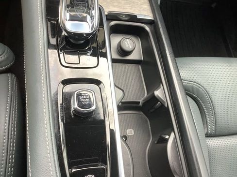 Used 2023 Volvo S90 B6 Ultimate image 31