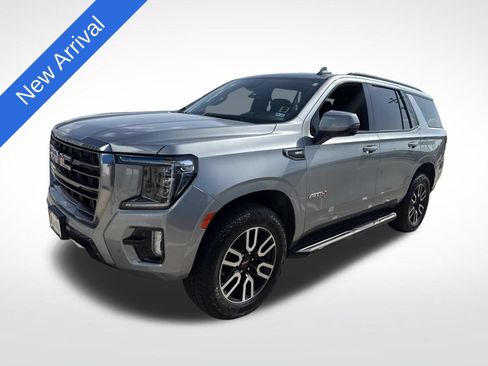 Used 2024 GMC Yukon AT4 w/ Technology Package AWD/4WD image 1