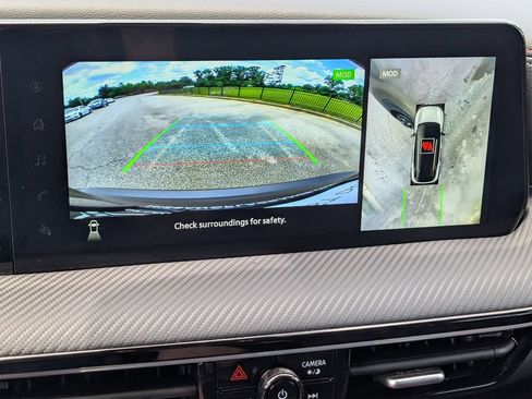 Used 2025 Nissan Kicks SR FWD image 23