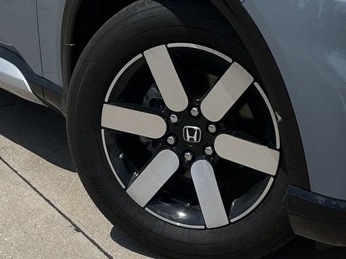 Used 2024 Honda Prologue Touring image 10